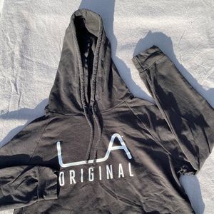 women’s cropped black hoodie (s)